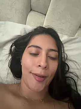 Snapshot of Sophie__Foxxx chatting on 06.13.26 Sophie Foxxx online show from 06.13.26