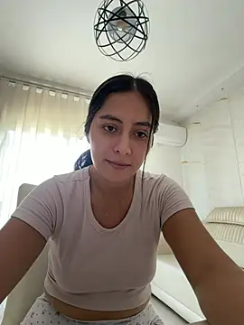 Snapshot of Sophie__Foxxx chatting on 07.17.26 Sophie Foxxx online show from 07.17.26