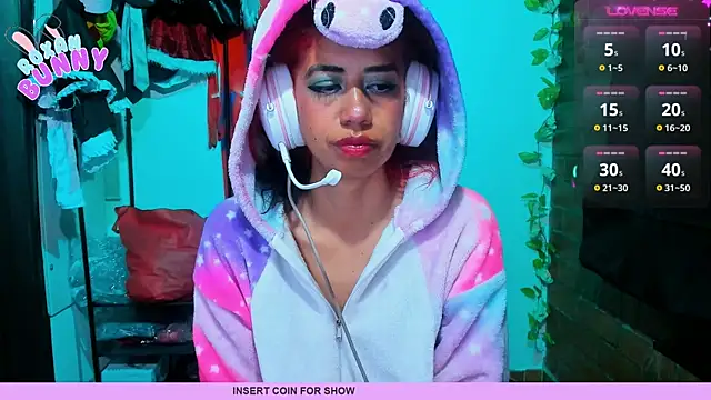 Snapshot of Roxanbunny1 chatting on 12.15.24 Roxanbunny1 online show from 12.15.24