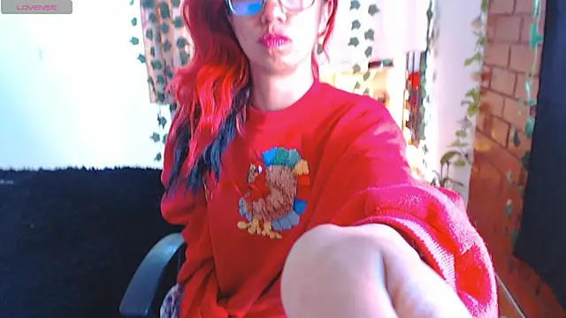 Snapshot of Roxanbunny1 chatting on 01.17.25 Roxanbunny1 online show from 01.17.25