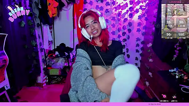 Snapshot of Roxanbunny1 chatting on 03.15.25 Roxanbunny1 online show from 03.15.25