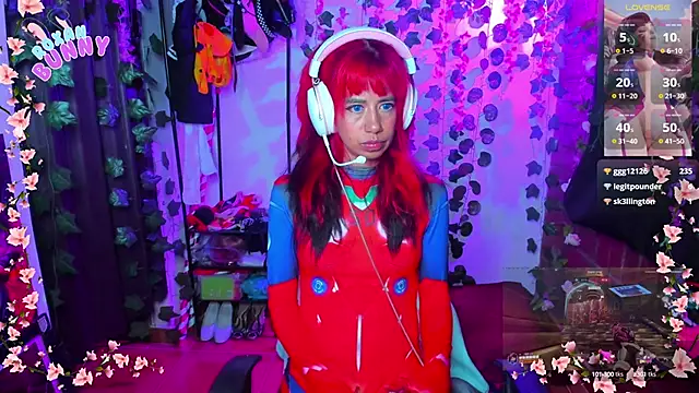 Snapshot of Roxanbunny1 chatting on 03.21.25 Roxanbunny1 online show from 03.21.25