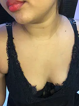 Rose Olivia online show from 03.12.26