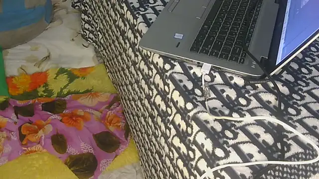 Snapshot of Pretty_hazel chatting on 03.23.26 Pretty hazel online show from 03.23.26