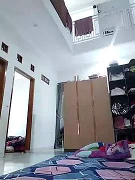 Snapshot of Dwirosebig chatting on 10.11.25 Dwirosebig online show from 10.11.25