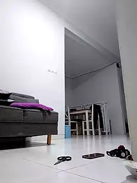 Snapshot of Dwirosebig chatting on 11.04.25 Dwirosebig online show from 11.04.25