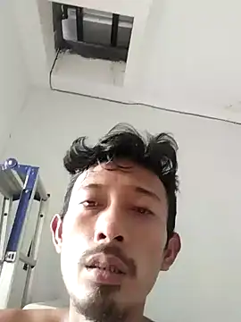 Snapshot of Dwirosebig chatting on 12.01.25 Dwirosebig online show from 12.01.25