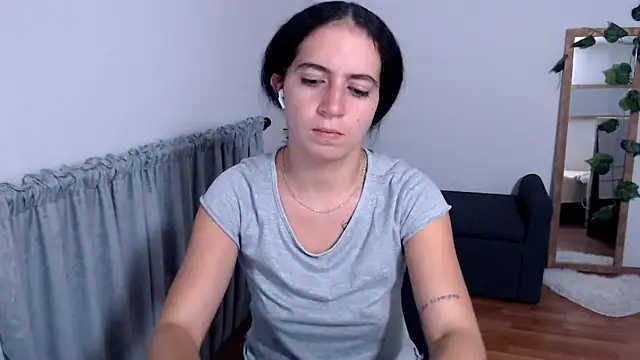 samantha baby  online show from 11.21.25