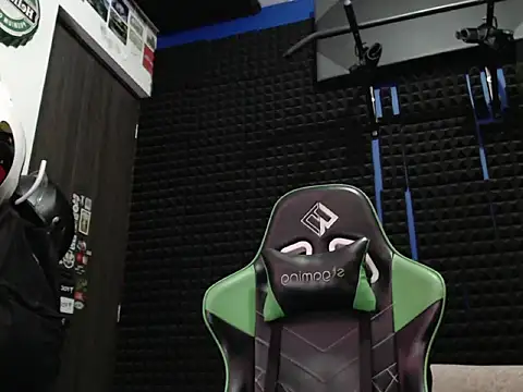 Curly Angel24 online show from 10.23.25