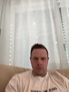 Snapshot of Danii0790 chatting on 02.08.25 Danii0790 online show from 02.08.25