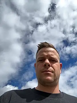 Snapshot of Danii0790 chatting on 09.14.25 Danii0790 online show from 09.14.25