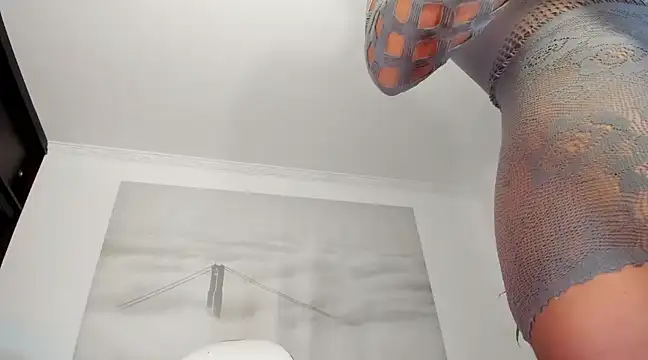 Apotheosis01 online show from 01.05.25