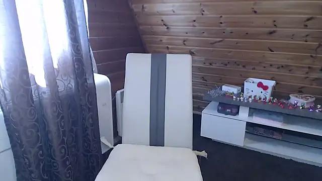 LaMadrina006 online show from 02.13.26