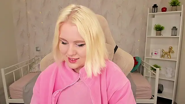 art lovee online show from 01.27.25