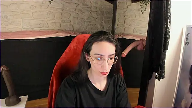 Mayala   online show from 01.18.26