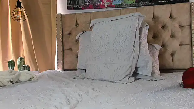 KeryHillson online show from 02.28.25