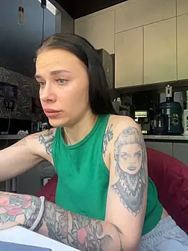 Snapshot of Queen_of_pain chatting on 06.18.26 Queen of pain online show from 06.18.26