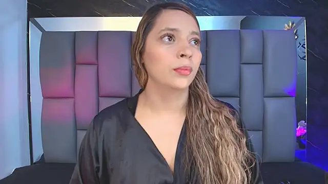 Snapshot of _MiaBrown_ chatting on 09.25.25  MiaBrown  online show from 09.25.25