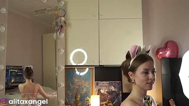 Snapshot of AlitaXAngelic chatting on 04.24.26 AlitaXAngelic online show from 04.24.26