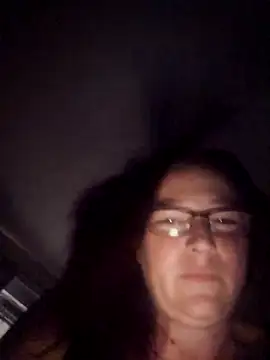 angelbaby1998 online show from 11.17.25