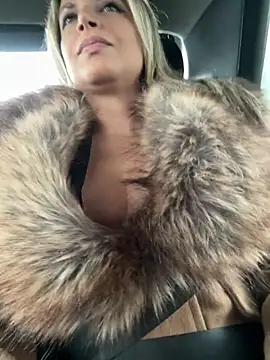 Snapshot of Cute_Anissa chatting on 01.19.26 Cute Anissa online show from 01.19.26