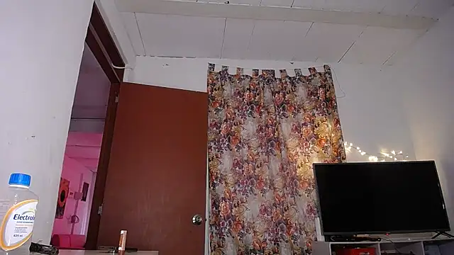 yselahot online show from 03.03.25