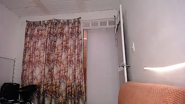 yselahot online show from 10.11.25