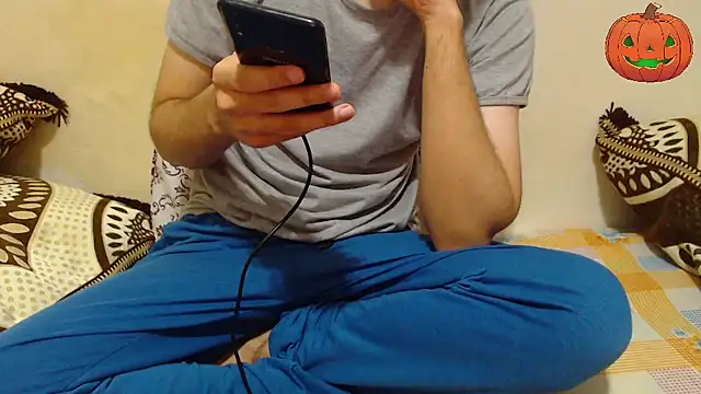 Alexdelarge323 online show from 10.11.25