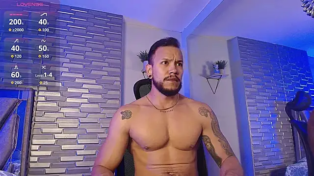 ARON TAYLER01 online show from 04.11.26