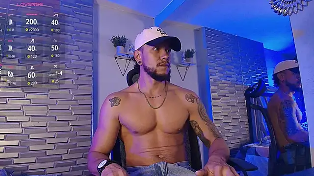 ARON TAYLER01 online show from 06.16.26