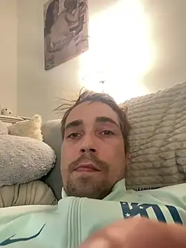 SweetBoy32 online show from 12.17.24