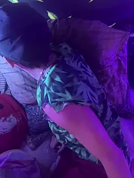 Snapshot of bugboy chatting on 02.25.26 bugboy online show from 02.25.26