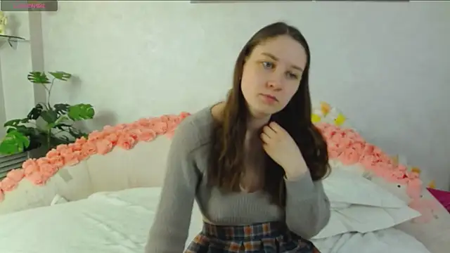 MollyBrams online show from 04.13.26