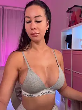 Snapshot of Meliazz chatting on 06.14.26 Meliazz online show from 06.14.26