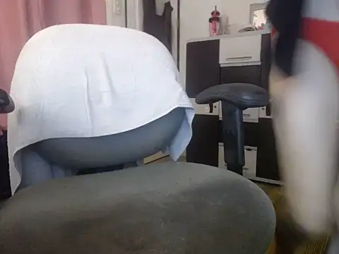 Milkshaker angel online show from 12.04.25