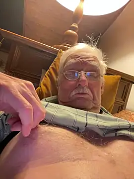 Steffibi1954 online show from 11.17.25