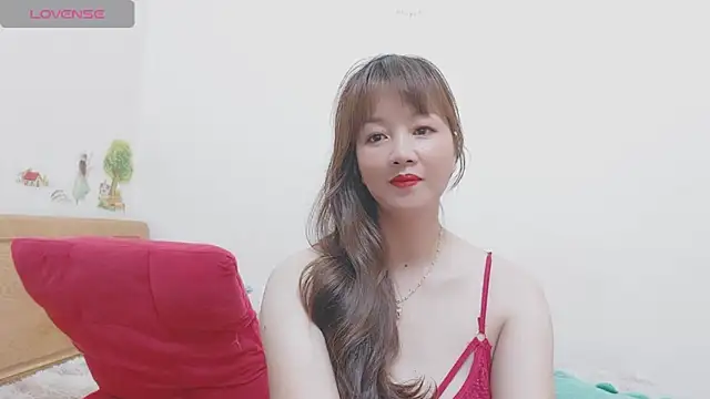 Snapshot of Holygirlsweet777 chatting on 12.13.24 Holygirlsweet777 online show from 12.13.24