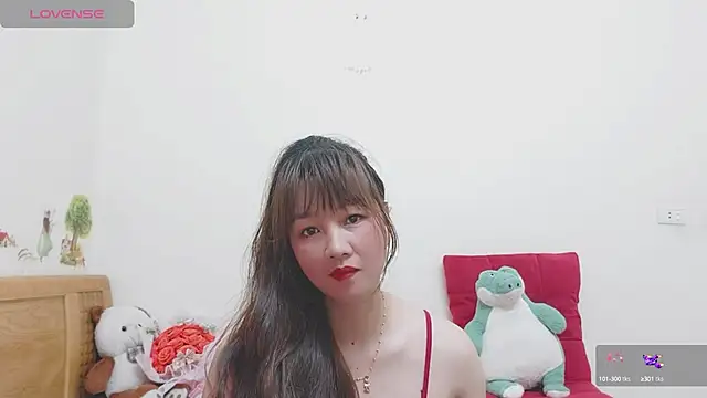 Snapshot of Holygirlsweet777 chatting on 12.17.24 Holygirlsweet777 online show from 12.17.24