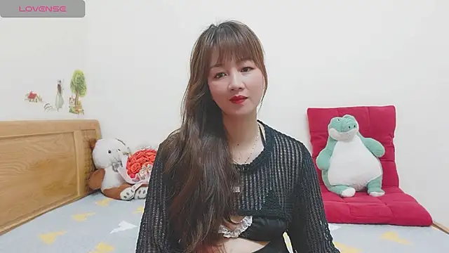 Snapshot of Holygirlsweet777 chatting on 12.19.24 Holygirlsweet777 online show from 12.19.24