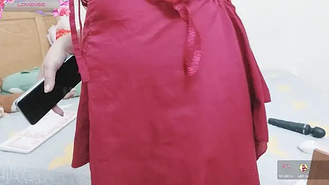 Snapshot of Holygirlsweet777 chatting on 10.04.25 Holygirlsweet777 online show from 10.04.25