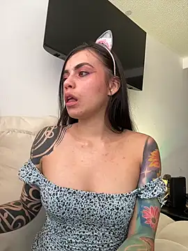 i am nina  online show from 12.03.25