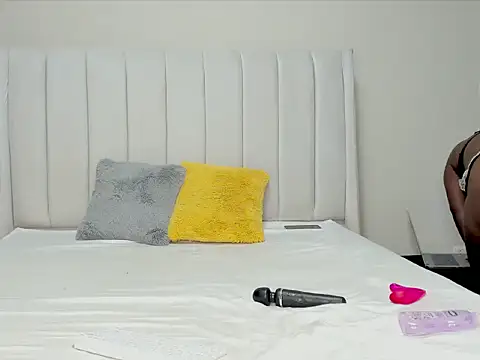  heavenlysent online show from 11.22.25