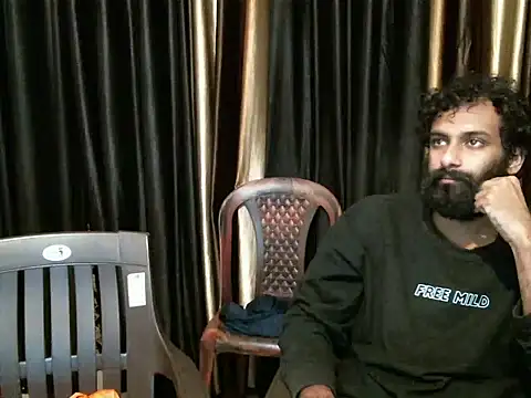 Snapshot of indian2 chatting on 12.19.24 indian2 online show from 12.19.24