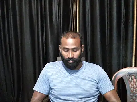 Snapshot of indian2 chatting on 12.27.24 indian2 online show from 12.27.24