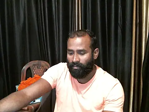 Snapshot of indian2 chatting on 01.08.25 indian2 online show from 01.08.25