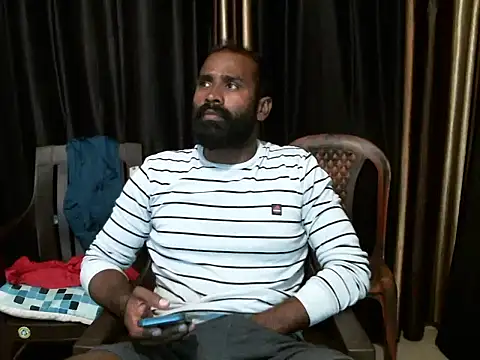 Snapshot of indian2 chatting on 02.06.25 indian2 online show from 02.06.25