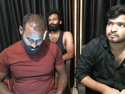 Snapshot of indian2 chatting on 03.04.25 indian2 online show from 03.04.25