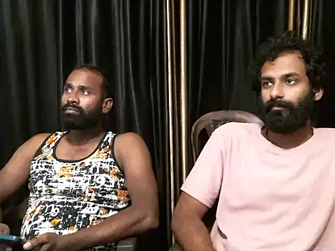 Snapshot of indian2 chatting on 03.10.25 indian2 online show from 03.10.25