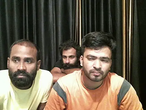 Snapshot of indian2 chatting on 03.12.25 indian2 online show from 03.12.25