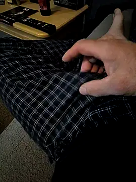 Snapshot of Tobyp677 chatting on 11.01.25 Tobyp677 online show from 11.01.25